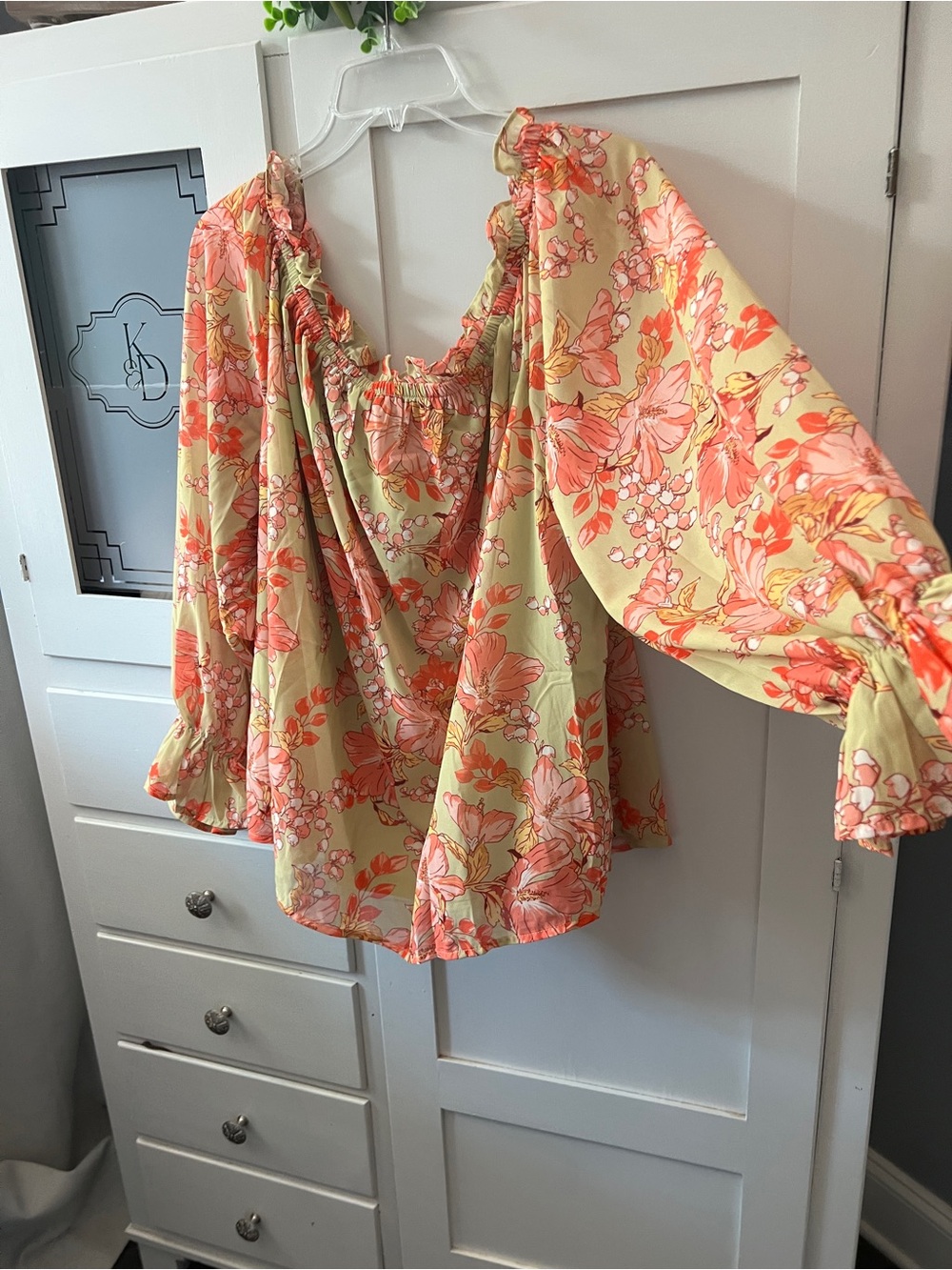 Flying Tomato Coral & Sage Floral Peasant Blouse
